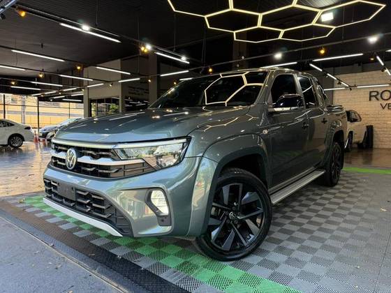 VOLKSWAGEN AMAROK 3.0 V6 TDI DIESEL BARRETOS 70 ANOS CD 4MOTION AUTOMÁTICO